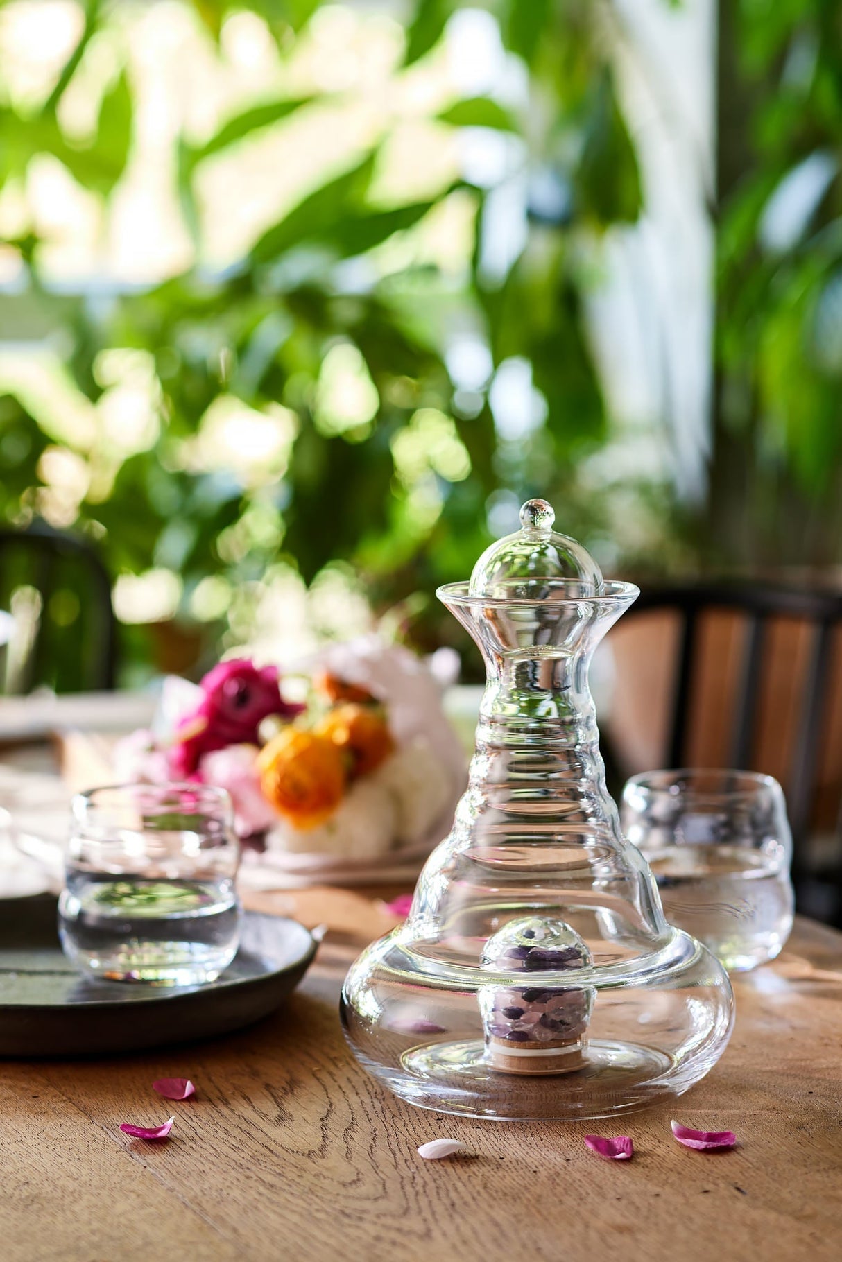 Alladin Karaffe 1,2 Liter mit Edelsteinfach und Glasdeckel - UrQuelle