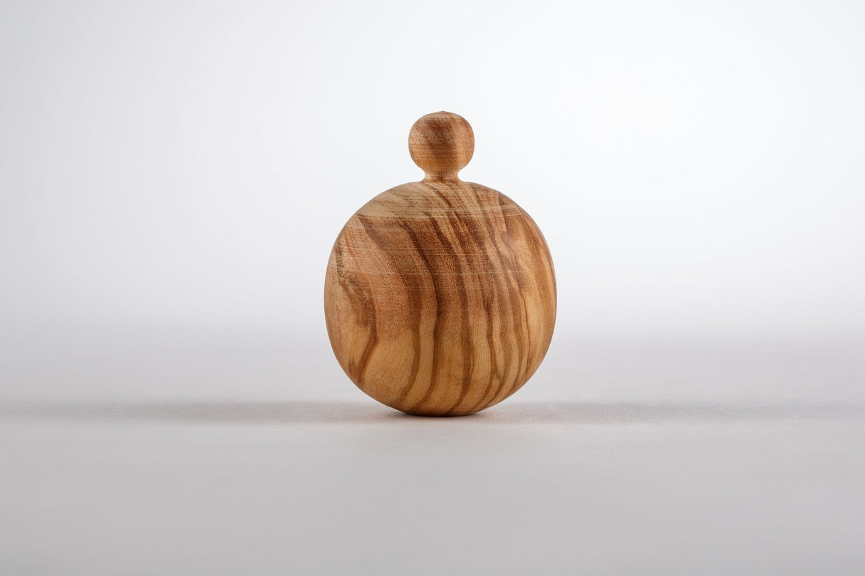 Alladin Lebensbaum Lasergravur 1,3 Liter mit Olivenholzdeckel - UrQuelle